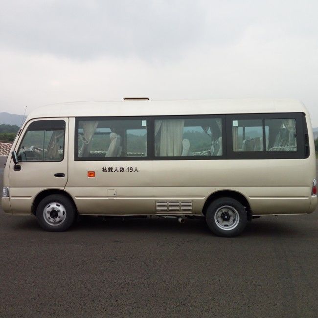 ইউরো 4 নির্গমন এবং পাতার স্প্রিং সাসপেনশন সহ 7 মিটার 25 সিটার ডিজেল ট্রান্সপোর্টেশন কোস্টার বাস