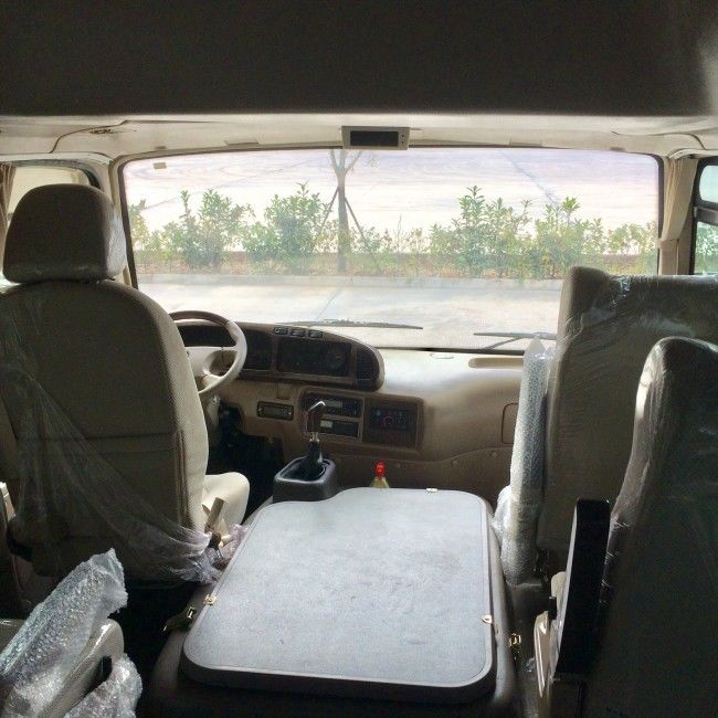 ইউরো 4 নির্গমন এবং পাতার স্প্রিং সাসপেনশন সহ 7 মিটার 25 সিটার ডিজেল ট্রান্সপোর্টেশন কোস্টার বাস